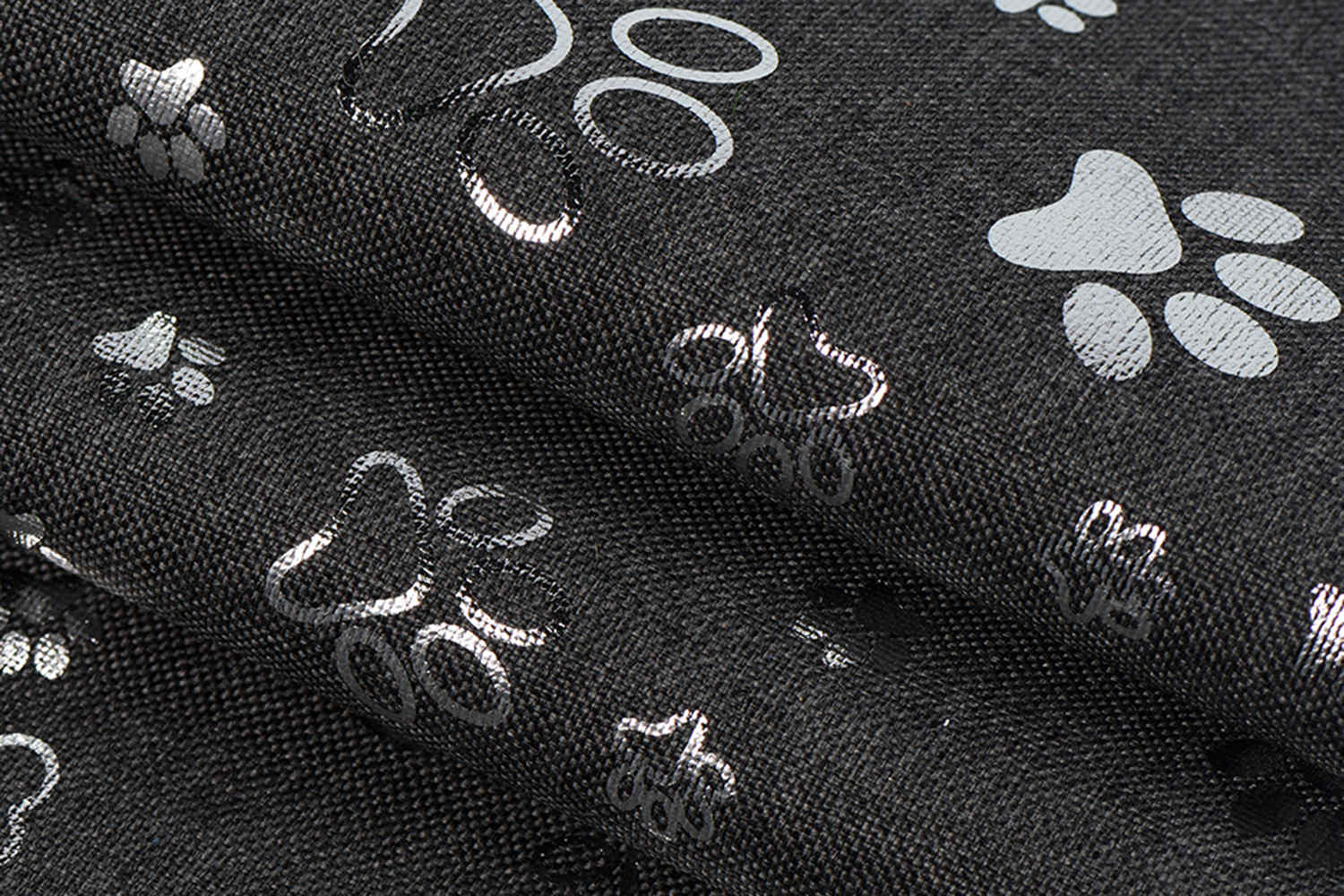 PU -belagt 600d 68t kation med sølvtrykk