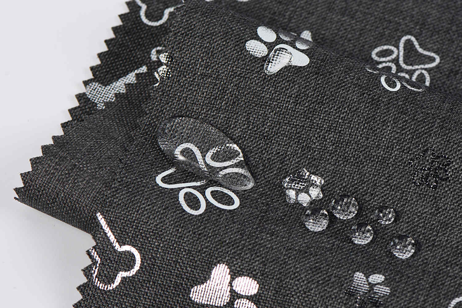 PU -belagt 600d 68t kation med sølvtrykk